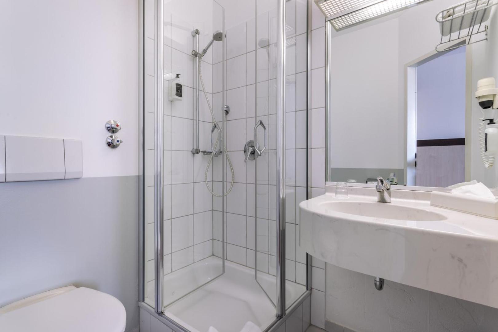 Hotel Montana Diemelstadt Ngoại thất bức ảnh