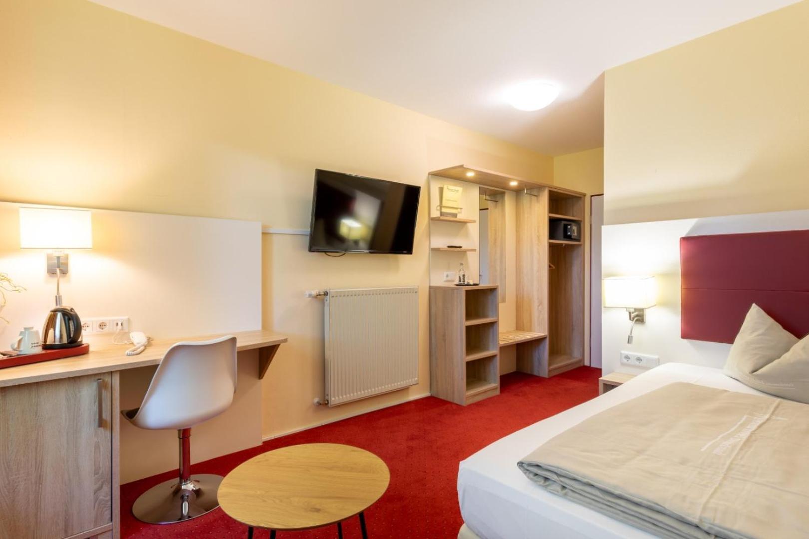 Hotel Montana Diemelstadt Ngoại thất bức ảnh