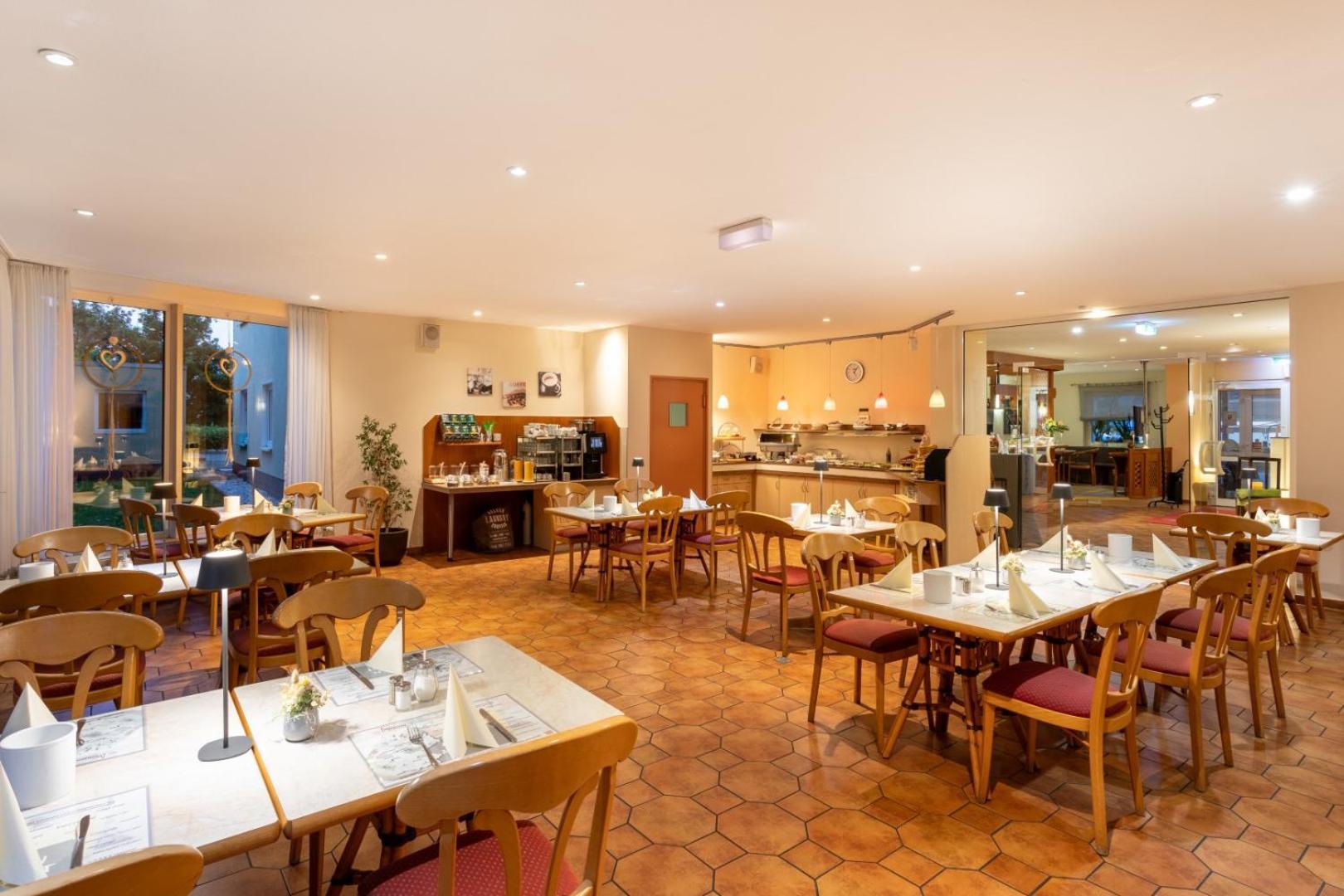 Hotel Montana Diemelstadt Ngoại thất bức ảnh
