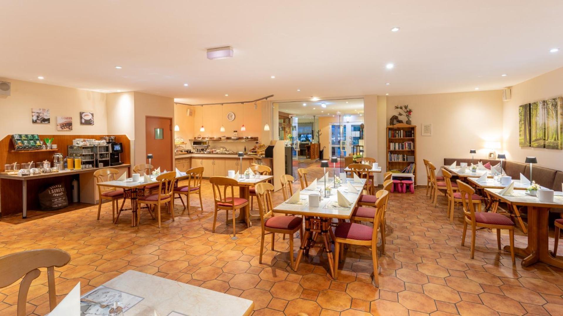 Hotel Montana Diemelstadt Ngoại thất bức ảnh
