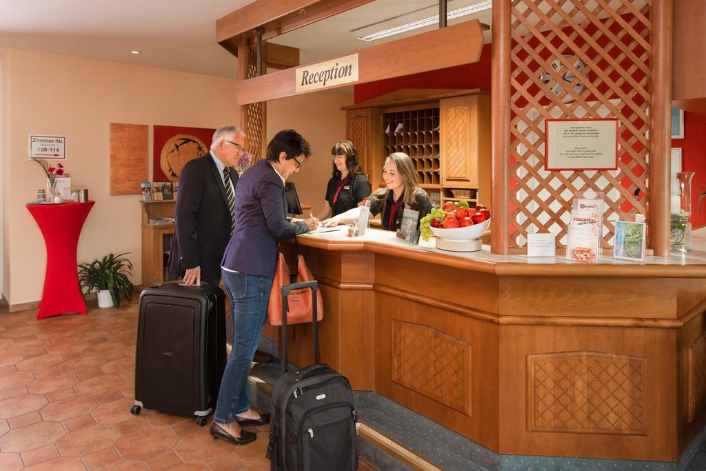 Hotel Montana Diemelstadt Ngoại thất bức ảnh